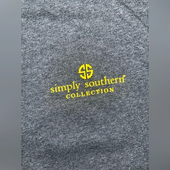 Simply Southern T-Shirt Size Large - Picture 5 of 9